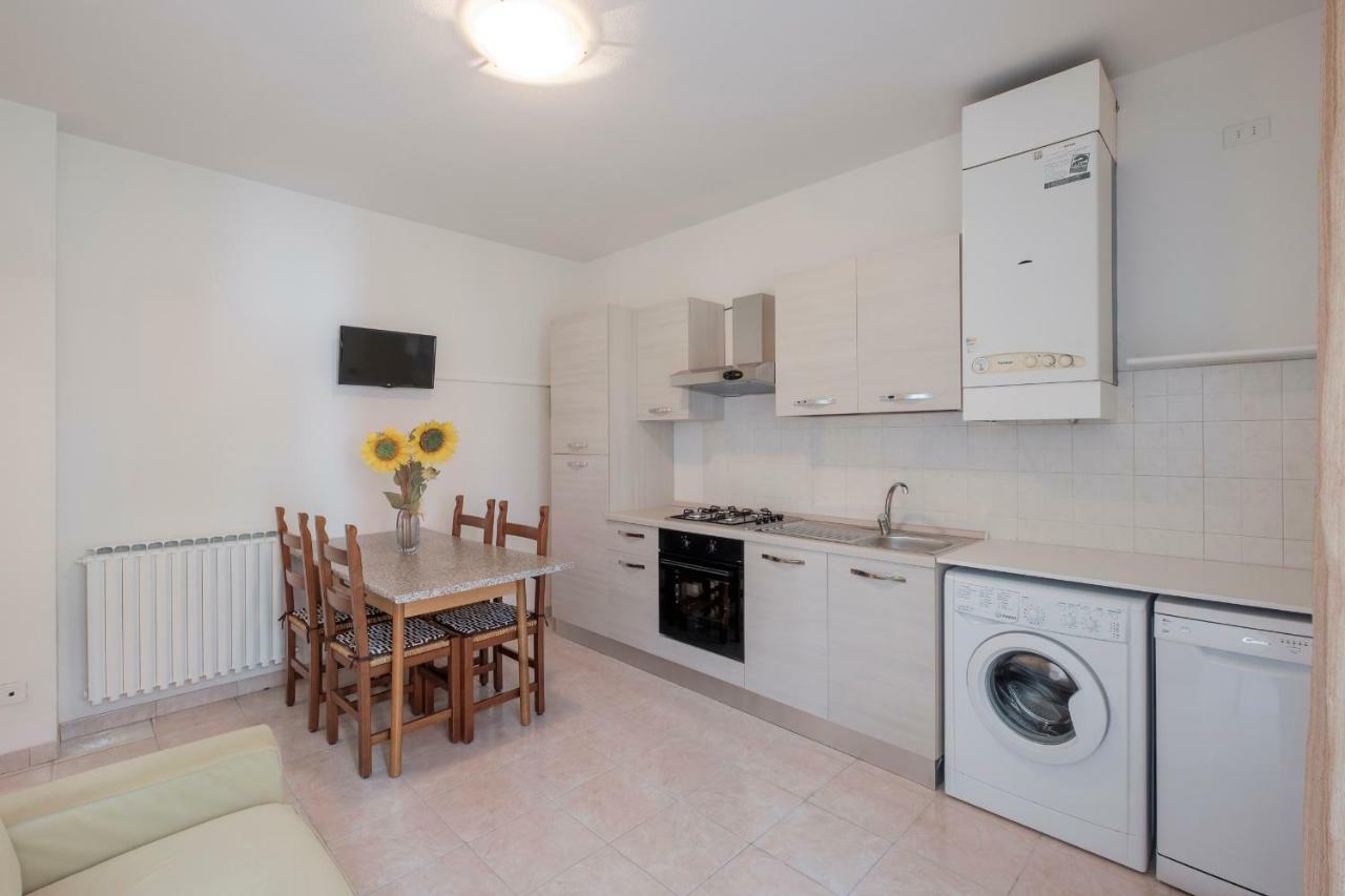 Residence Holiday Sirmione B8 المظهر الخارجي الصورة