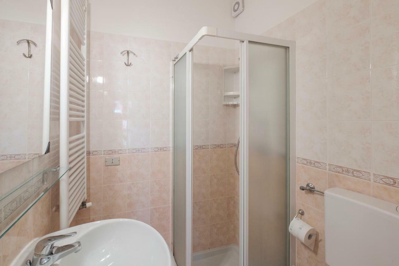 Residence Holiday Sirmione B8 المظهر الخارجي الصورة