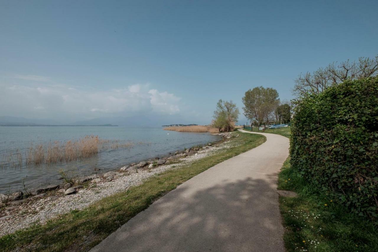 Residence Holiday Sirmione B8 المظهر الخارجي الصورة